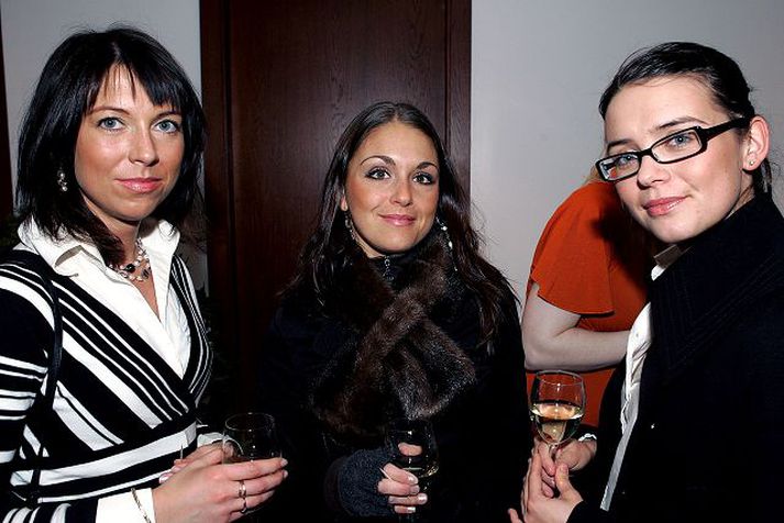 Frísklegar. Þóra Helgadóttir, Sigrún Birna Blomsterberg og Íris María Stefánsdóttir.