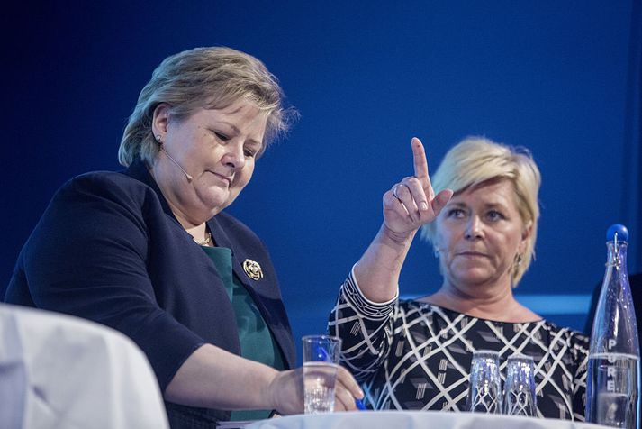 Erna Solberg og Siv Jensen munu funda síðar í dag.