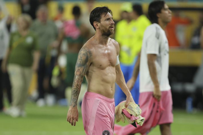 Lionel Messi hefur spilað síðustu árin í Bandaríkjunum en getur lítið tjáð sig á ensku.