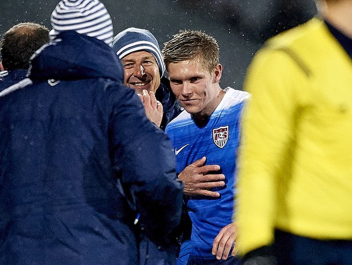 Jürgen Klinsmann og Aron Jóhannsson.