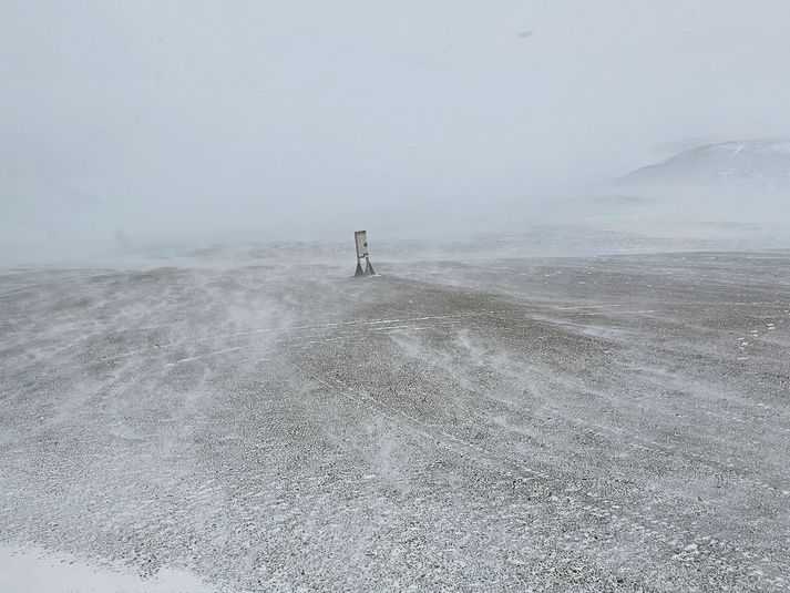 Svona var útlitið fyrir Stefán Jökul Jakobsson, yfirskálavörður hjá Ferðafélagi Íslands, í morgun.