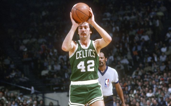 Chris Ford í leik með Boston Celtics en hann lék með eða þjálfaði hjá félaginu í meira en áratug.