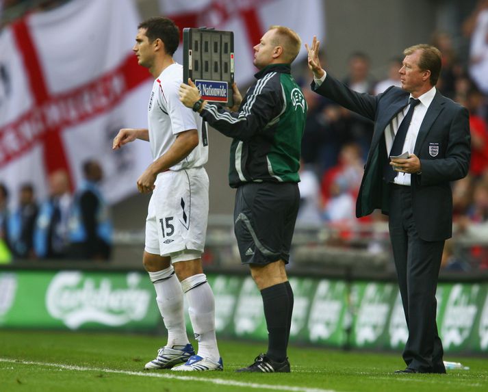 Lampard kom af bekknum í gær.