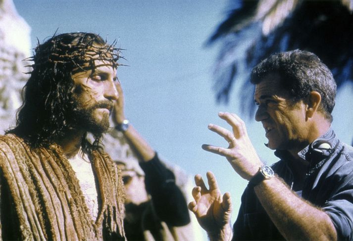 Jim Caviezel og Mel Gibson við tökur á Passion of the Christ.