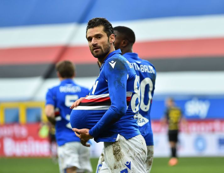 Antonio Candreva bauð upp á óléttufagnið þegar hann kom Sampdoria yfir í dag.