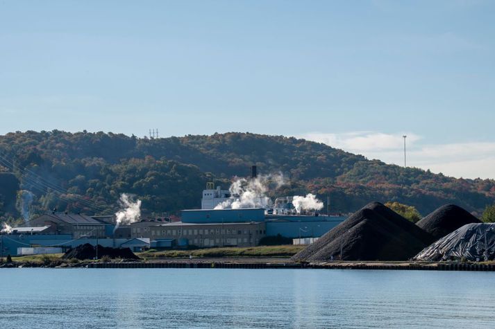 Kolaorkuver í Michigan. Gas- og kolaorkuver losa saman um fjórðung af öllum gróðurhúsalofttegundum sem losaðar eru í Bandaríkjunum.