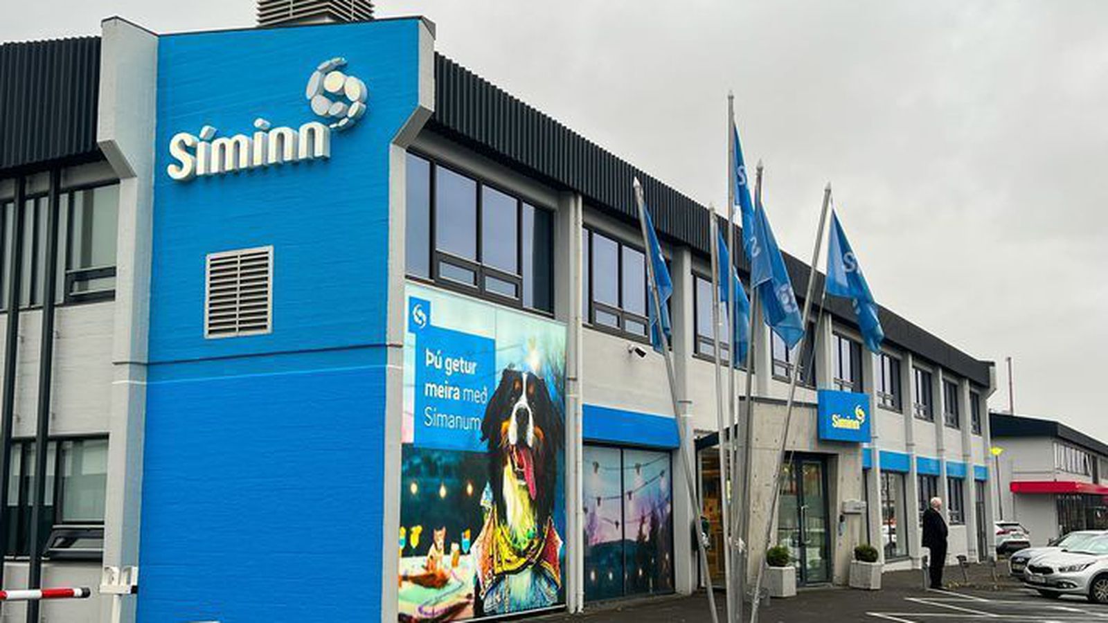 Sím­­inn ekki „slopp­­ið und­­an söl­­u­­gleð­­i mark­­að­­ar­­ins“ sem ...