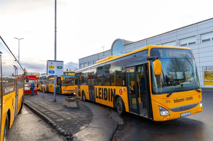 Strætó bs. þarf að greiða Teiti Jónassyni ehf. um 194 milljónir króna auk málskostnaðar.