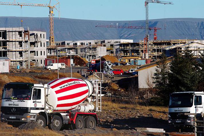 Mörgum lóðum hefur verið úthlutað í útjöðrum höfuðborgarsvæðisins en það fer vaxandi að fólk skili lóðum. Kópavogur ætlar að bregðast við.