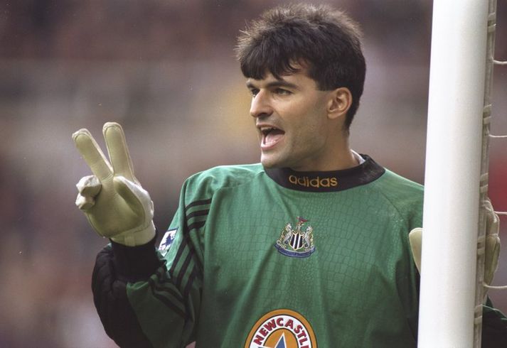 Pavel Srnicek sem markvörður Newcastle.