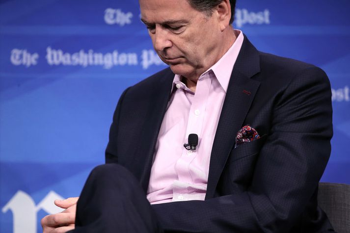 Svo virðist sem Comey hafi verið að senda pólitísk skilaboð um að koma ætti Trump úr embætti en ekki gert sér grein fyrir því að túlka mætti tölurnar sem hótun um ofbeldi.