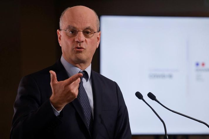 Jean-Michel Blanquer er menntamálaráðherra í ríkisstjórn Emmanuel Macron, sem er flokksbróðir hans.