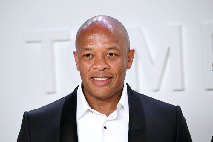 Dr. Dre, sem heitir Andre Young réttu nafni, er tónlistarframleiðandi og rappari, sló í gegn á níunda áratugnum, og einn sá allra auðugasti í bransanum.