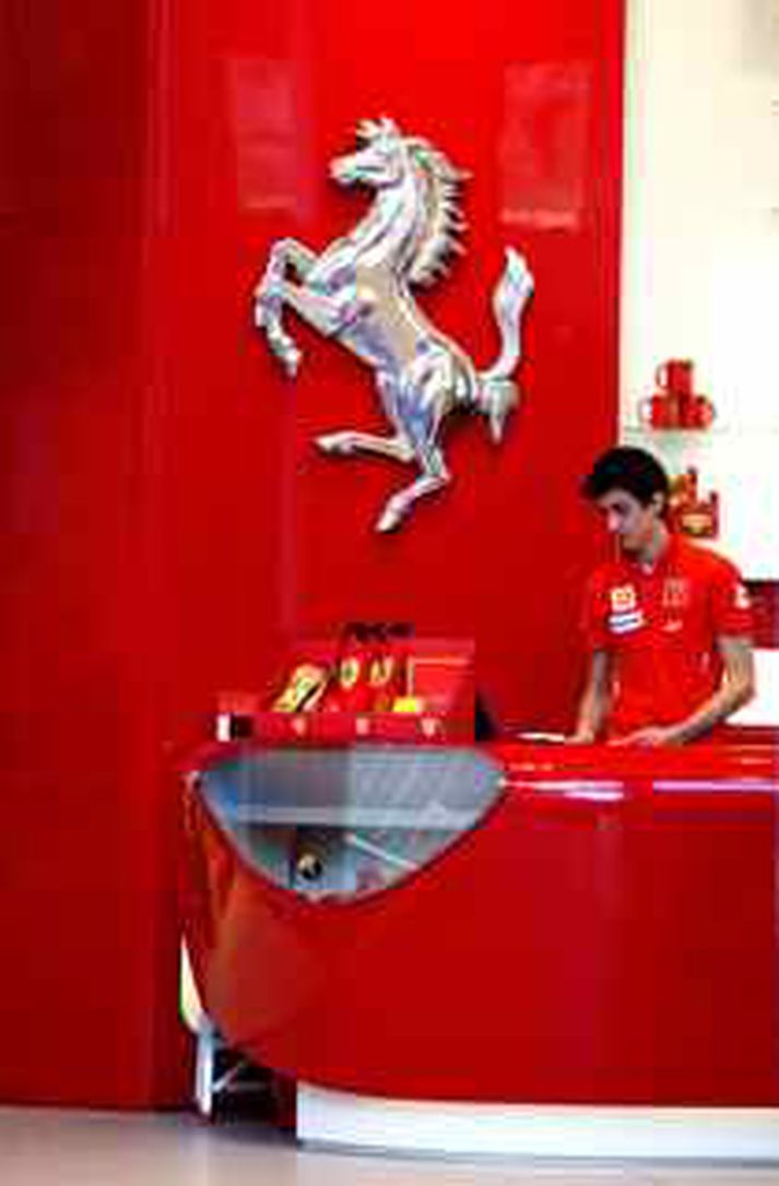 Frumsýning Ferrari fór ekki alveg eins og best verður á kosið.