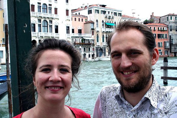 Dorothée Kirch og Markús Þór Andrésson brosandi í Feneyjum. Mynd KIA
