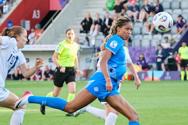 Sveindís Jane Jónsdóttir í leik gegn Finnlandi á EM í sumar.