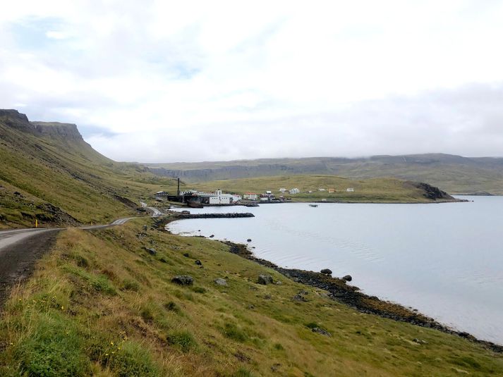 Djúpavík í Árneshreppi. 