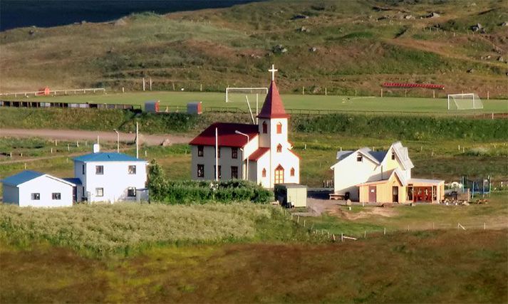 Hólskirkja í Bolungarvík.