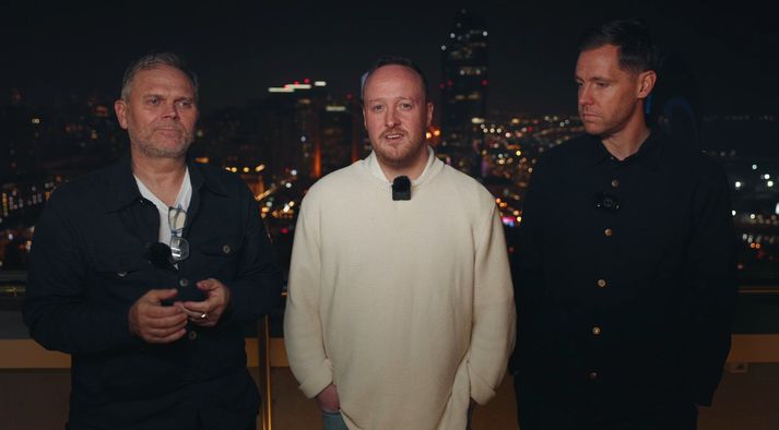 Gummi, Valur og Kjartan eru kátir í Baku.