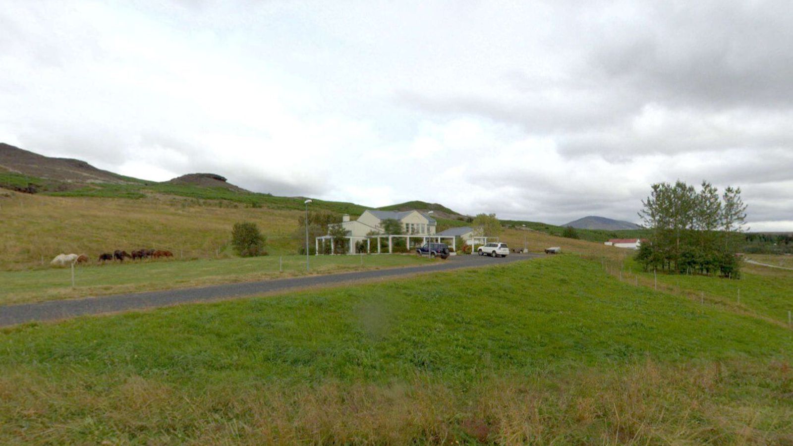 Húsið að Mosfelli tekið í gegn og biskup flytur inn