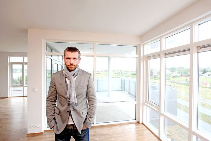 Teitur Jónasson talsmaður Michaels Jenkins á Íslandi segir hann hafa trú á að markaðurinn hér nái sér á strik.Fréttablaðið/Valli