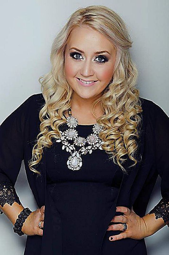 Sara Dögg förðunarfræðingur
