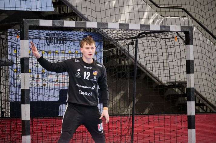 Ísak Steinsson, sem hefur alið manninn í Noregi alla sína tíð, kemur aftur inn í íslenska landsliðshópinn.