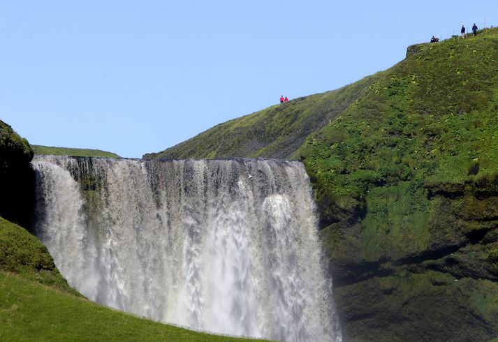 Umferð ferðamanna um svæðið er mikil.