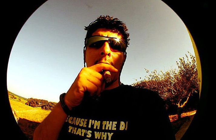 DJ Slim spilar á þrennum tónleikum hérlendis á næstunni.