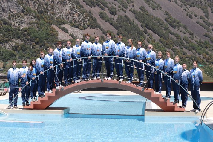 Íslenski sundhópurinn á Smáþjóðaleikunum í Andorra. Alls fékk hópurinn 40 verðlaun.