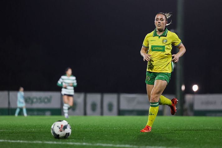 Guðrún Arnardóttir og stöllur í Hammarby eru í harðri baráttu um sænska meistaratitilinn en nú tekur við mánaðarlangt sumarfrí.