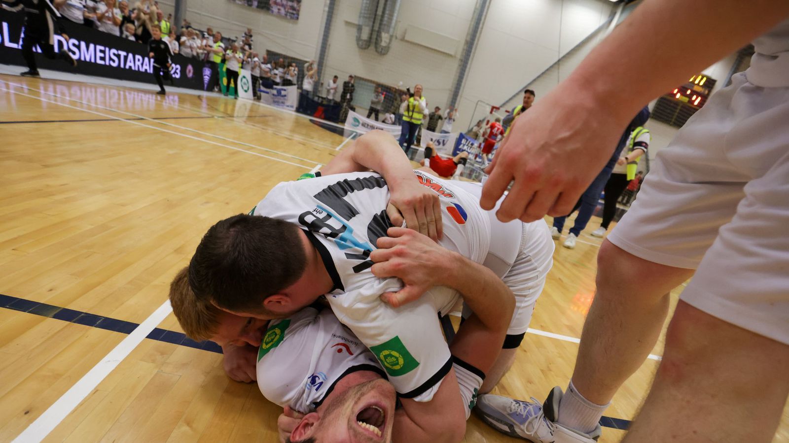 Kári um Rúnar Kára: Ein bestu kaup ÍBV í handbolta og fótbolta fyrr ...
