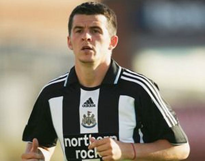 Joey Barton í leik með Newcastle.