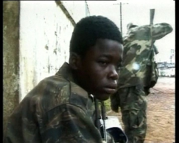 Barnahermaður í Sierra Leone í borgarstyrjöldinni.