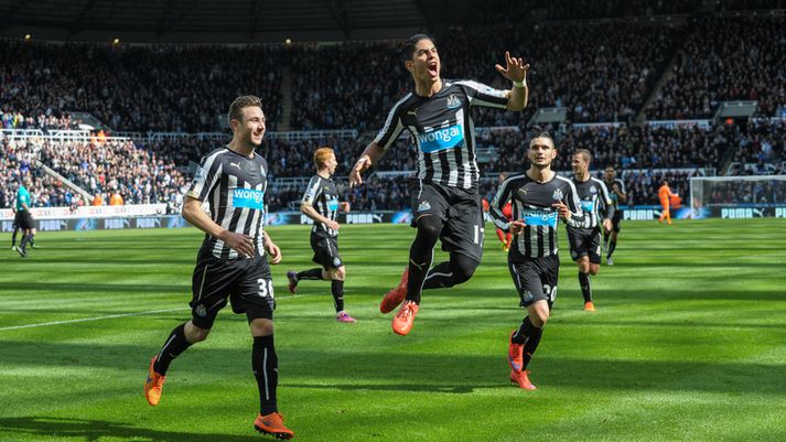 Leikmenn Newcastle fagna.