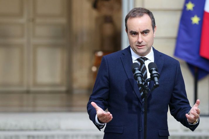 Sebastien Lecornu kynnti ríkisstjórn sína í gær og hefur nú sagt af sér. 