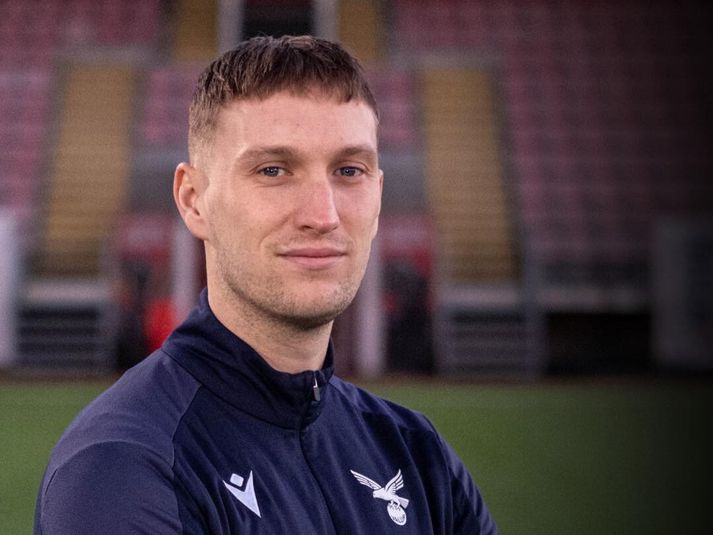 Emil Larsen er mættur til starfa á Hlíðarenda.