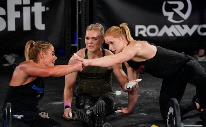 Anníe Mist Þórisdóttir með þeim Söru Sigmundsdóttur og Katrínu Tönju Davíðsdóttir en þær hafa allar náð frábærum árangri í CrossFit íþróttinni undanfarin ár.