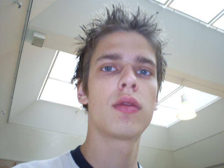 Óskar Örn Gíslason sem ákærður er fyrir að sviðsetja rán. Hefur breytt lífi sínu og er hamingjusamur.