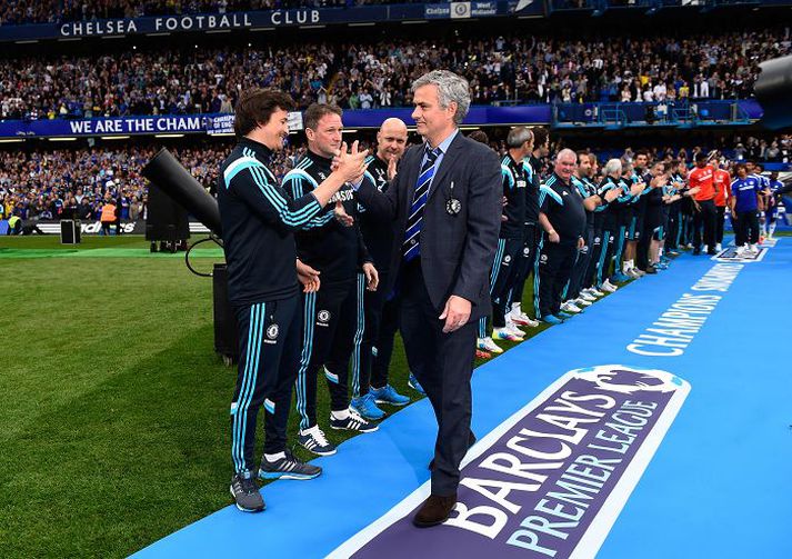 Mourinho er í guðatölu á Brúnni.