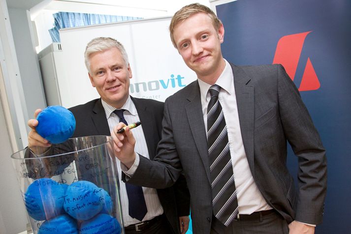 Steinþór Pálsson, bankastjóri Landsbankans og Kristján Freyr Kristjánsson framkvæmdastjóri Innovit.