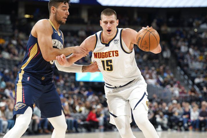Nikola Jokic átti stórbrotinn leik í gær.