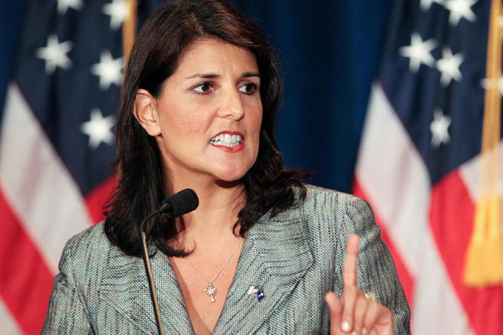 Nikki Haley, ríkisstjóri Suður-Karólínu er stuðningsmaður Romney.
