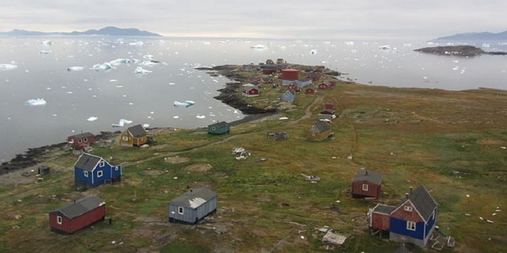 Þorpið Nuugaatsiaq er eitt þeirra þorpa sem fóru illa út úr náttúruhamförunum síðustu helgi.