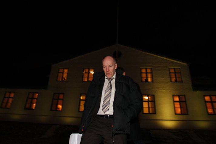 Steingrímur J. Sigfússon trúir varla eigin augum í Glitnismálinu.