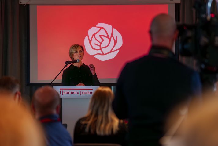 Kristrún Frostadóttir forsætisráðherra flutti ræðu í tilefni af flokksstjórnarfundi Samfylkingar á Hellu.