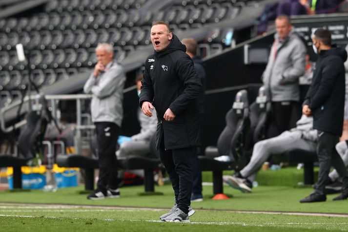 Lærisveinar Waynes Rooney í Derby County eru í bullandi fallbaráttu.