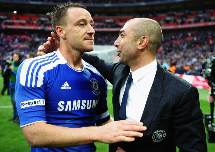 Terry með knattspyrnustjóranum Roberto Di Matteo.