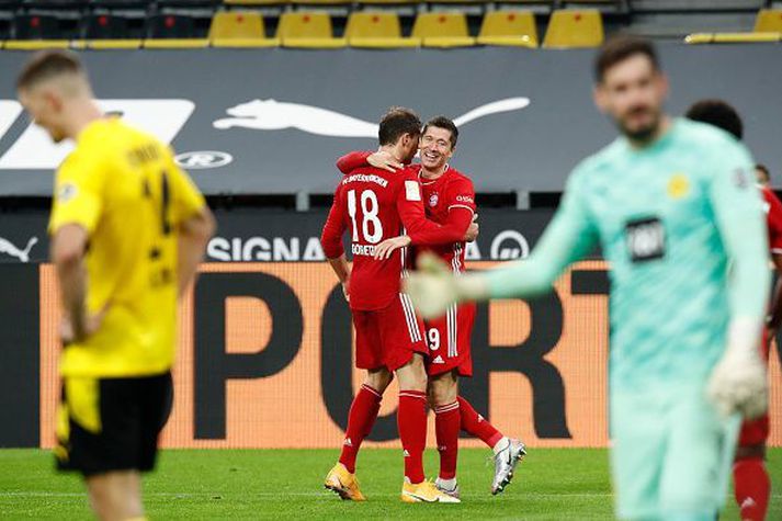 Bæjarar fagna marki en Dortmund menn svekktir.