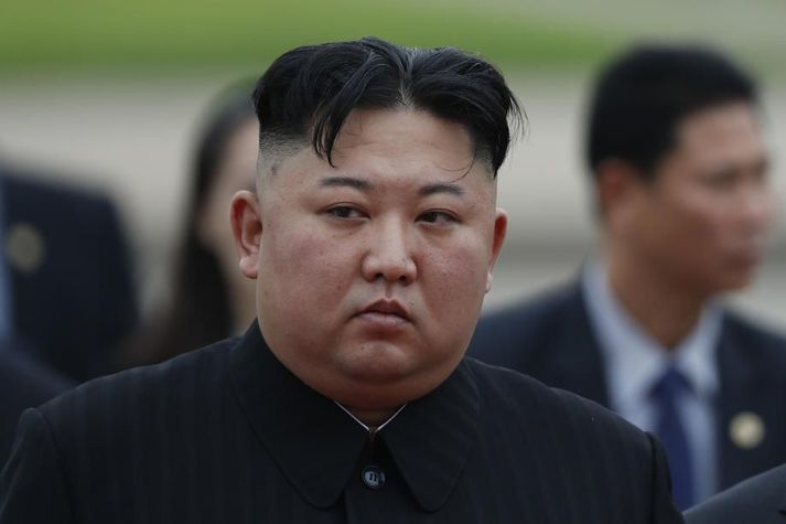 Kim Jong-un er í fullu fjöri ef mark er takandi á ríkisfjölmiðli Norður-Kóreu.
